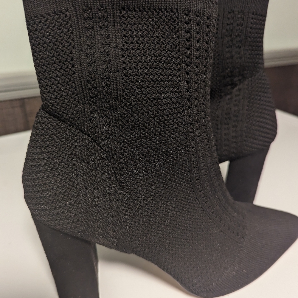 Boots - Picture 3 of 4